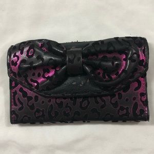 Pink bow wallet